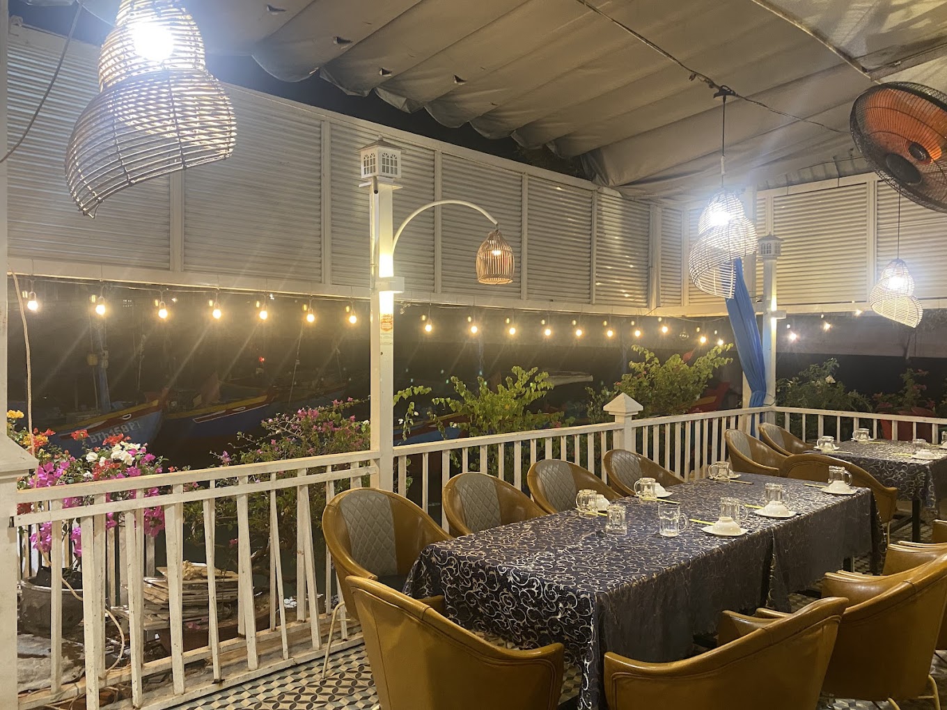 Hình ảnh nhà hàng