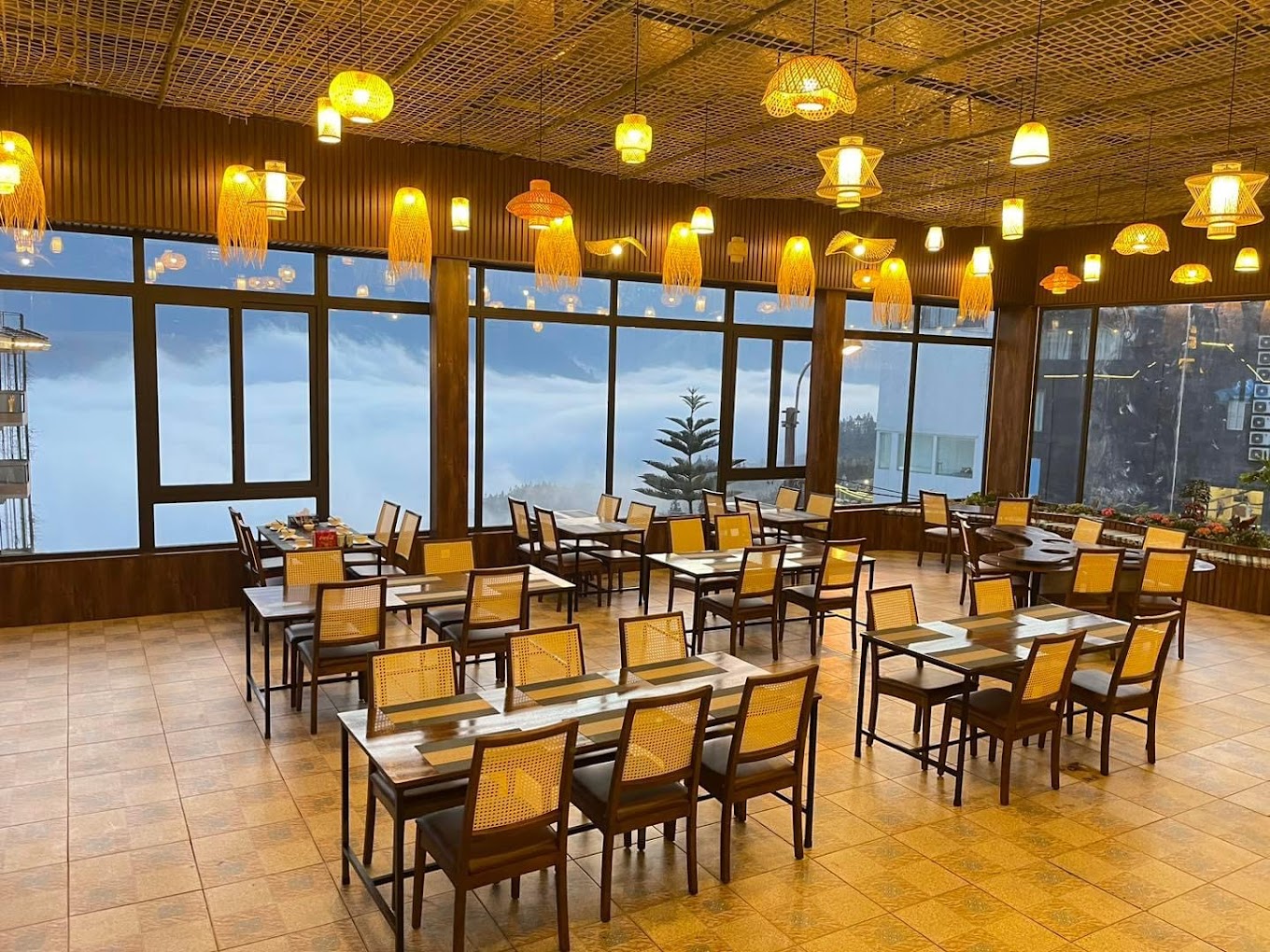 Hình ảnh nhà hàng