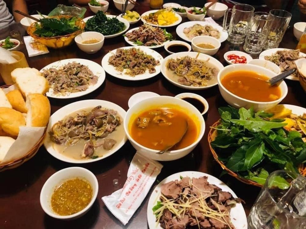 bo-tui-top-10-nha-hang-yen-bai-danh-cho-dia-dinh-voi-mon-ngon-dac-sac-1.jpg