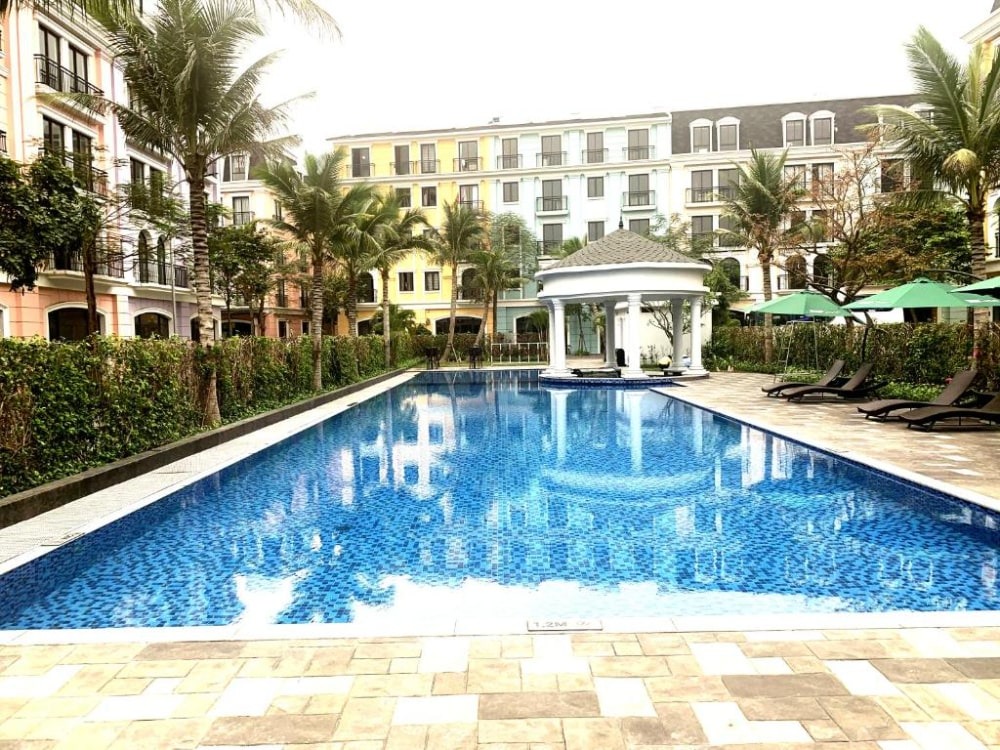 check-in-sang-chanh-tai-diem-luu-tru-o-ha-long-co-ho-boi-sieu-xin5.jpg