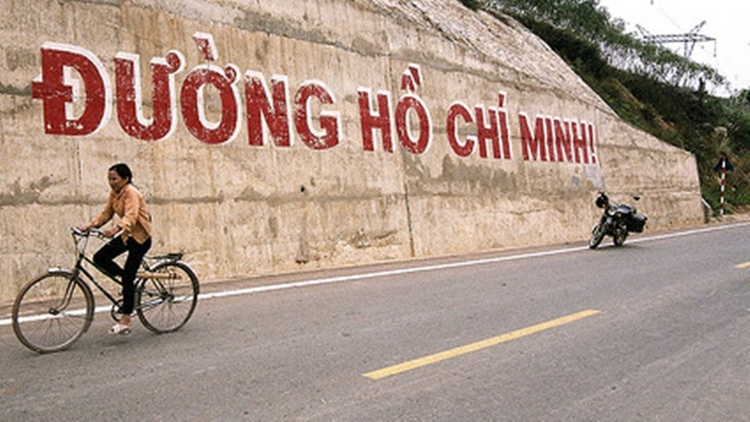 kinh-nghiem-du-lich-duong-mon-ho-chi-minh-tai-quang-tri-1.jpg