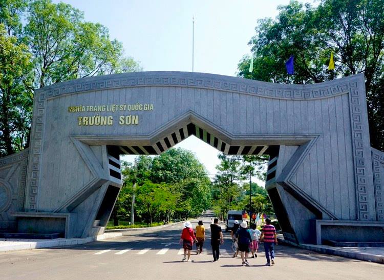 kinh-nghiem-du-lich-duong-mon-ho-chi-minh-tai-quang-tri-9.jpg