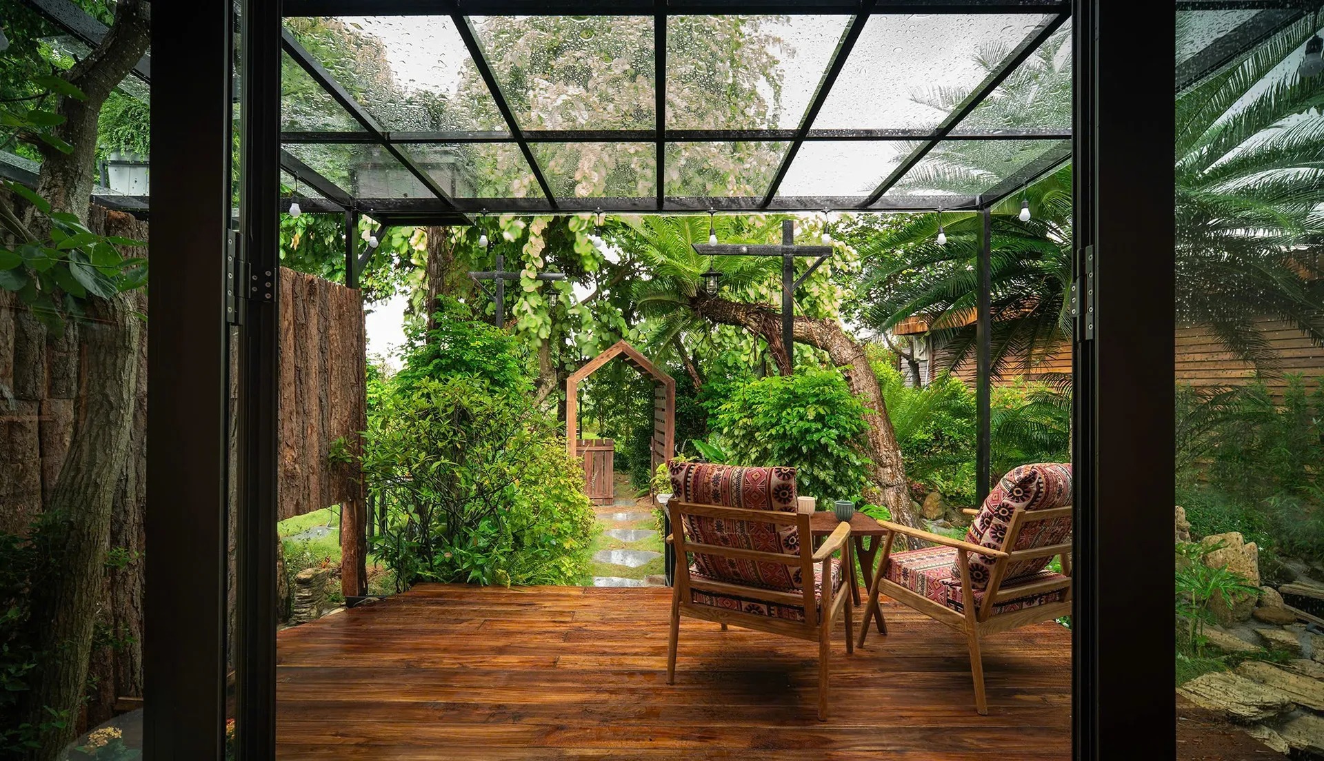 Tận hưởng kỳ nghỉ lãng mạn: Top 10 khách sạn Hà Nội dành cho các cặp đôi