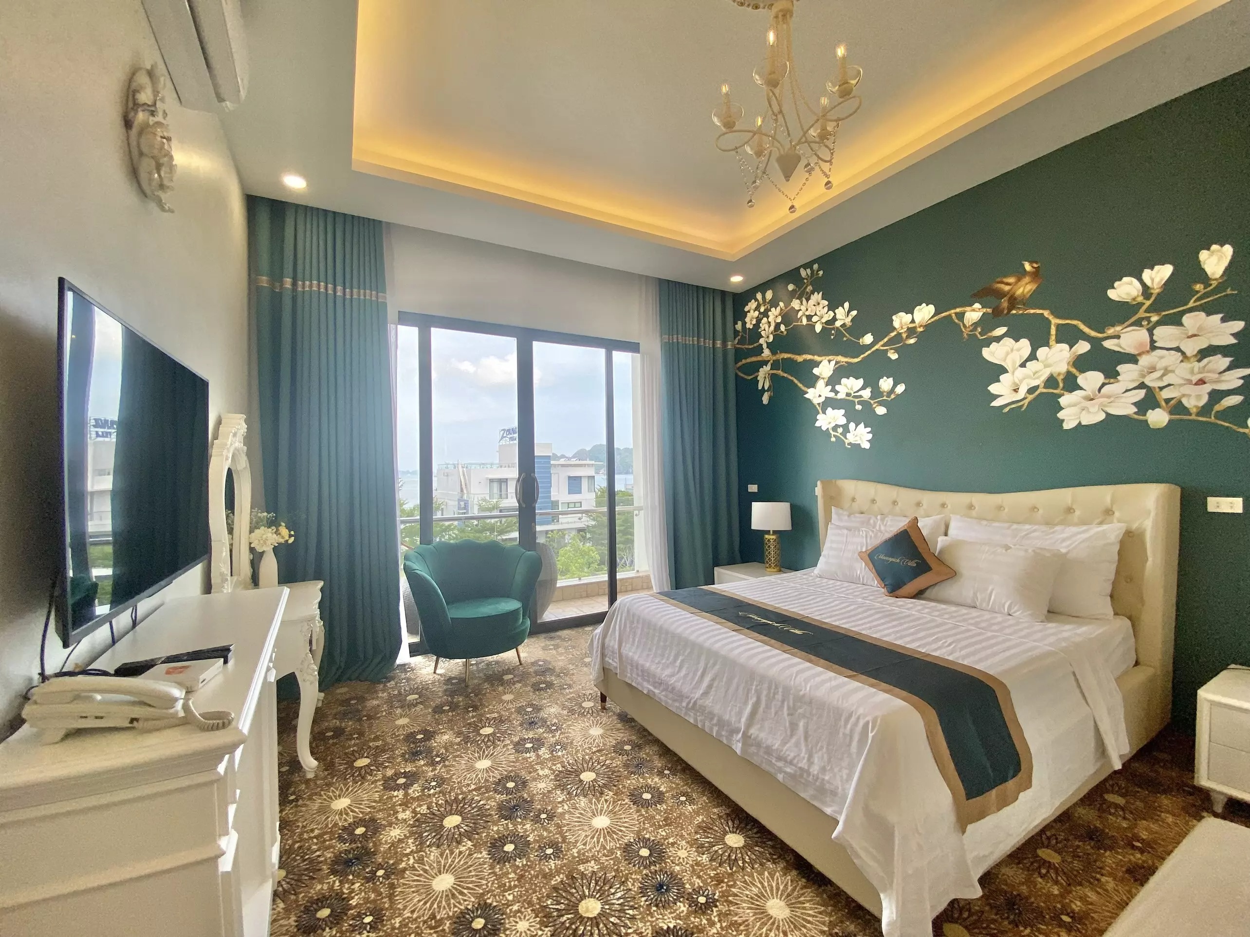 Tận hưởng kỳ nghỉ lãng mạn bên Top 10 Villa Quảng Ninh dành cho cặp đôi
