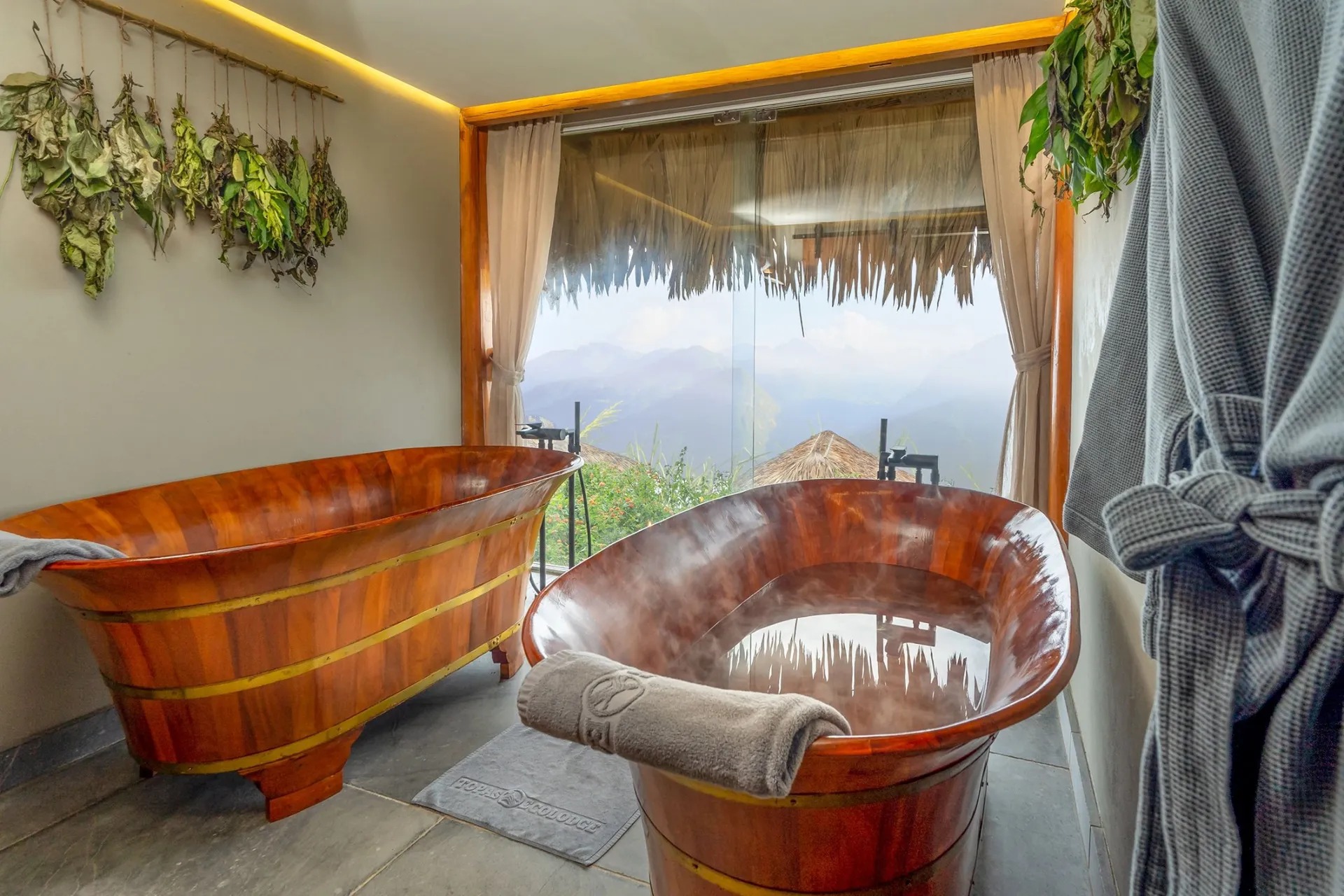 top-10-homestay-sa-pa-danh-cho-cap-doi-view-dep-den-ngo-ngang-11.jpg