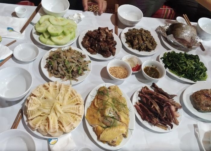 top-10-nha-hang-dien-bien-danh-cho-cap-doi-nhung-diem-den-lang-man-va-thu-vi-4.jpg