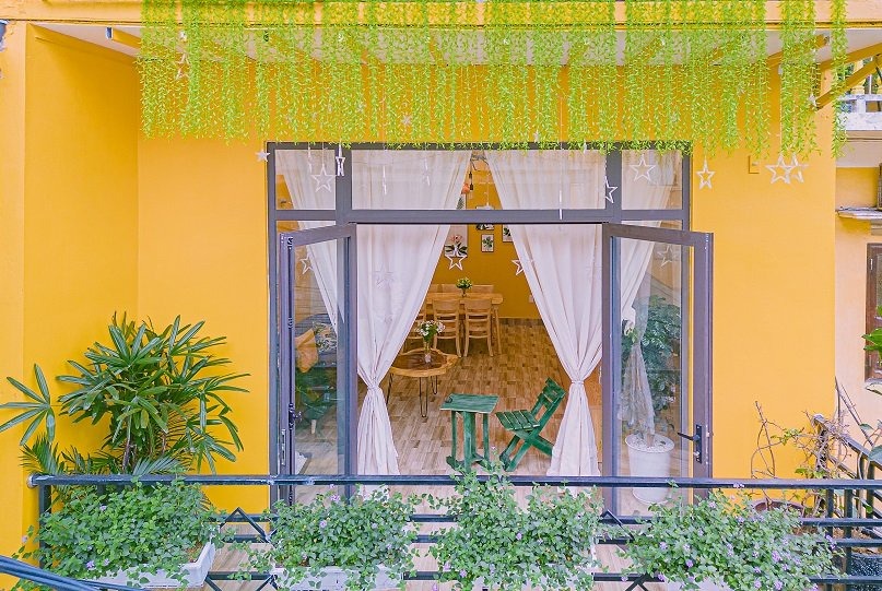top-12-homestay-ha-long-danh-cho-cap-doi-tan-huong-ky-nghi-ngot-ngao-03.jpg