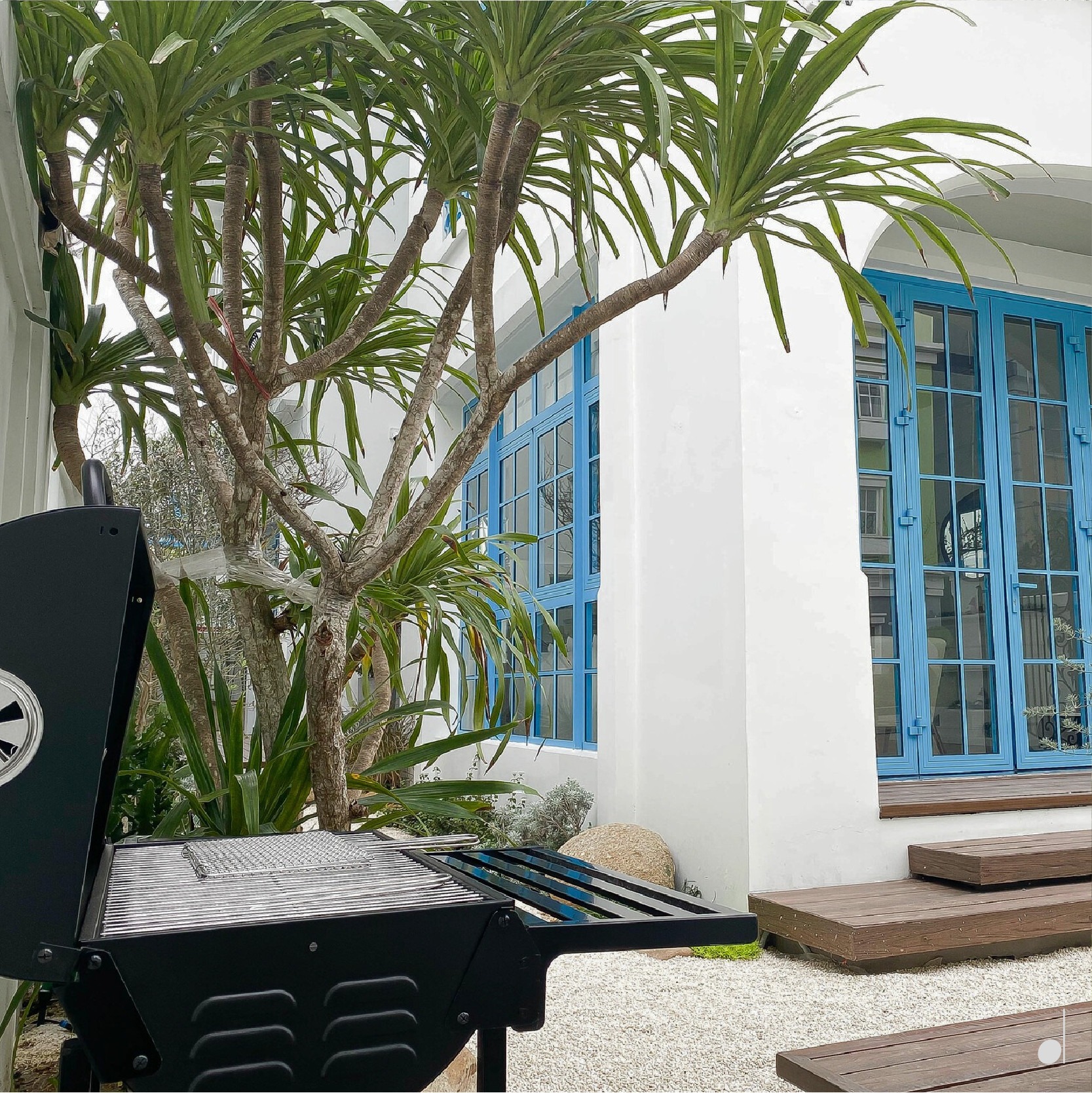 top-12-homestay-ha-long-danh-cho-cap-doi-tan-huong-ky-nghi-ngot-ngao-09.jpg