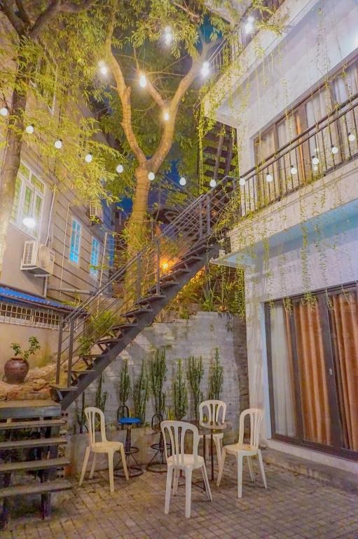 top-12-homestay-ha-long-danh-cho-cap-doi-tan-huong-ky-nghi-ngot-ngao-19.jpg