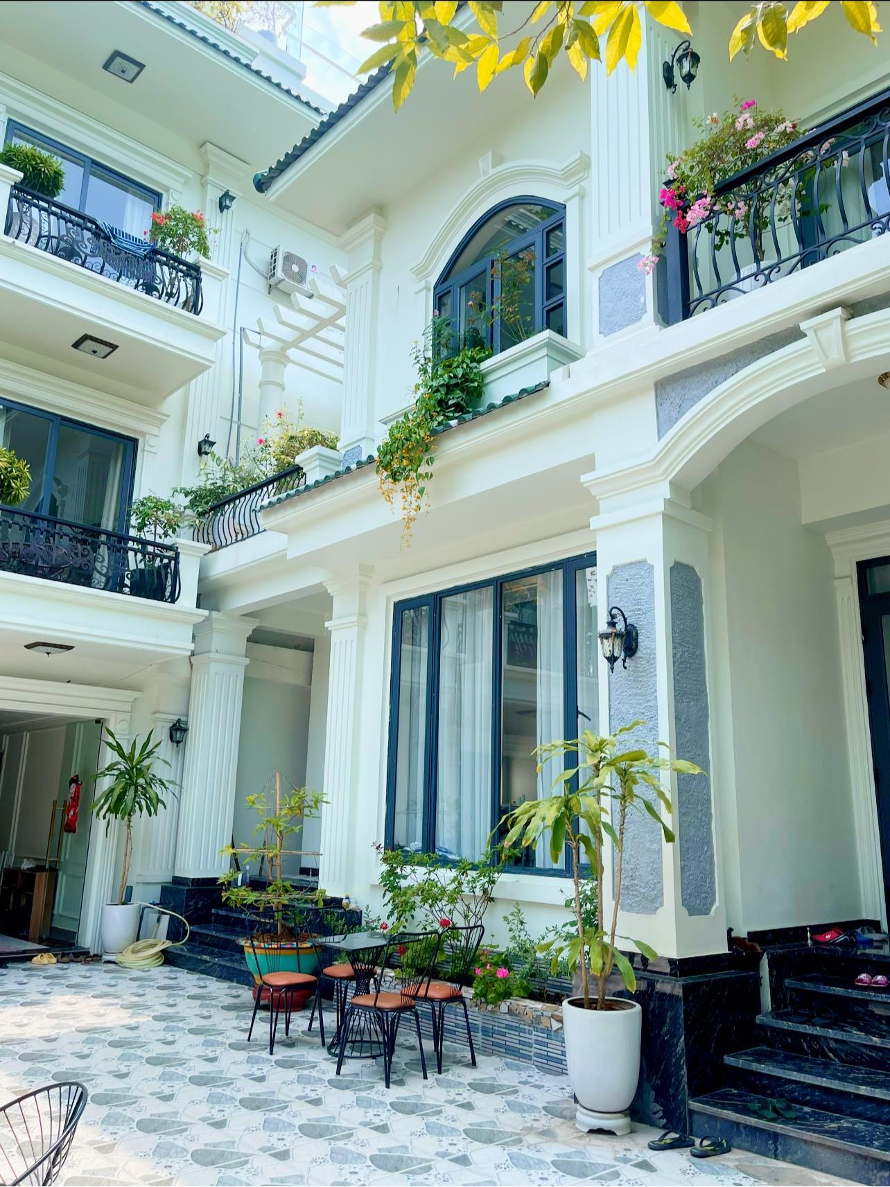 top-7-villa-cat-ba-danh-cho-cap-doi-04.jpg